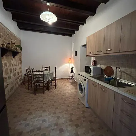 Апартаменты Zoe House-old Town